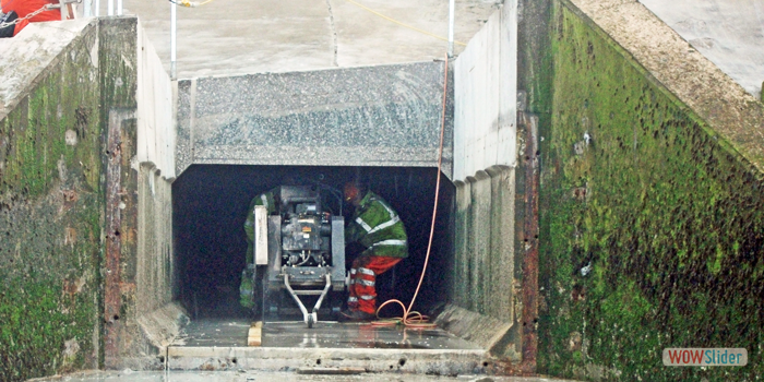 Diamond Floor Sawing to Modify Sewer Outfall